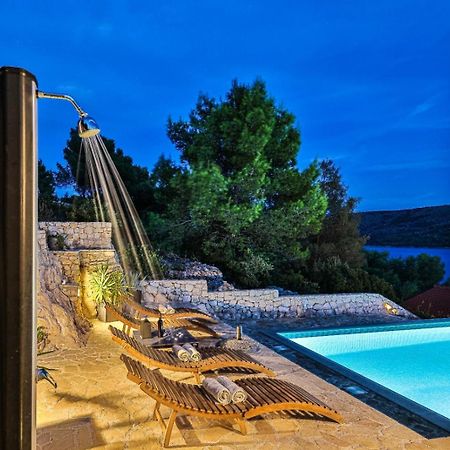 Villa Regina With Heated Pool And Sea View マリナ エクステリア 写真