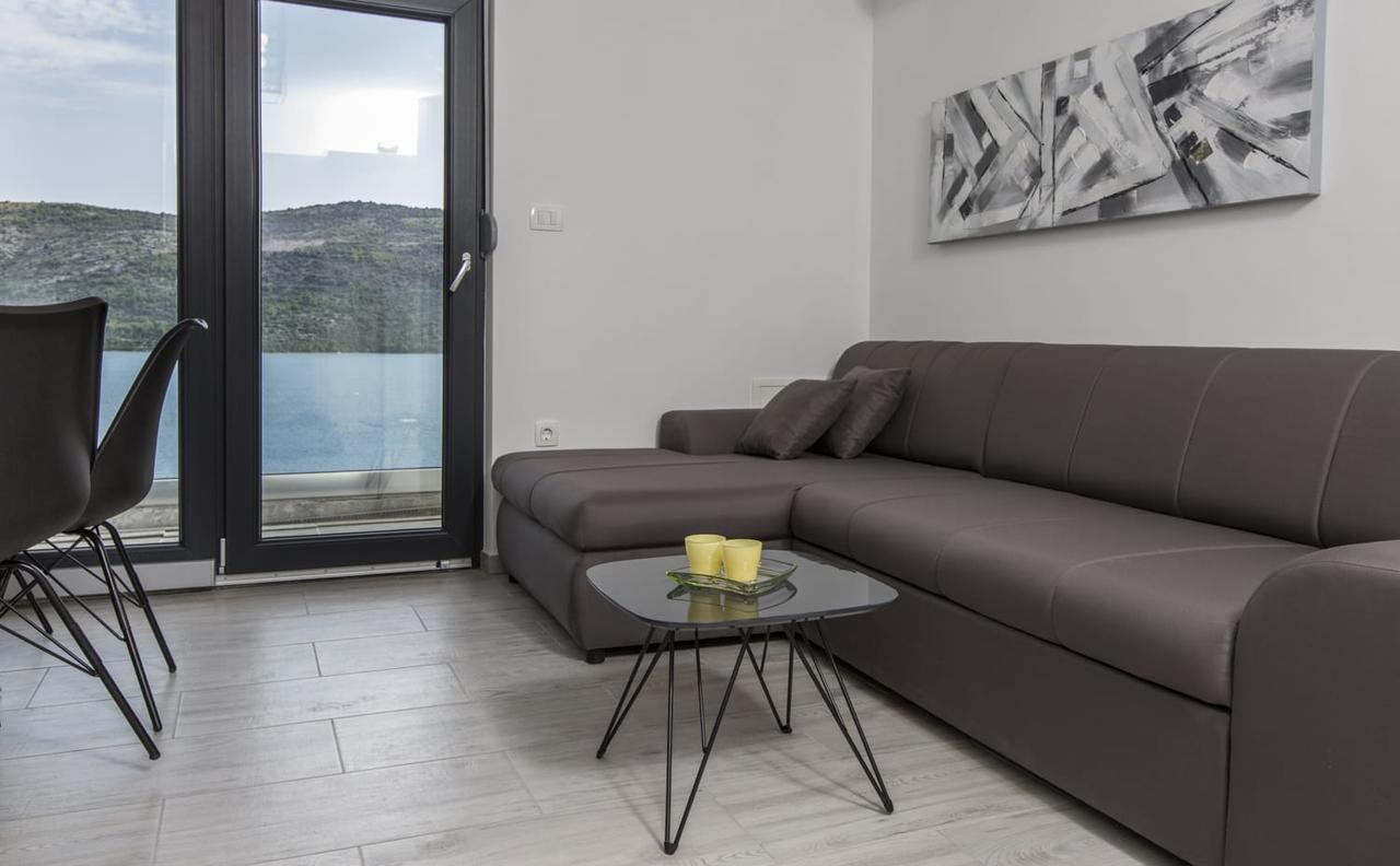 Villa Regina With Heated Pool And Sea View マリナ エクステリア 写真