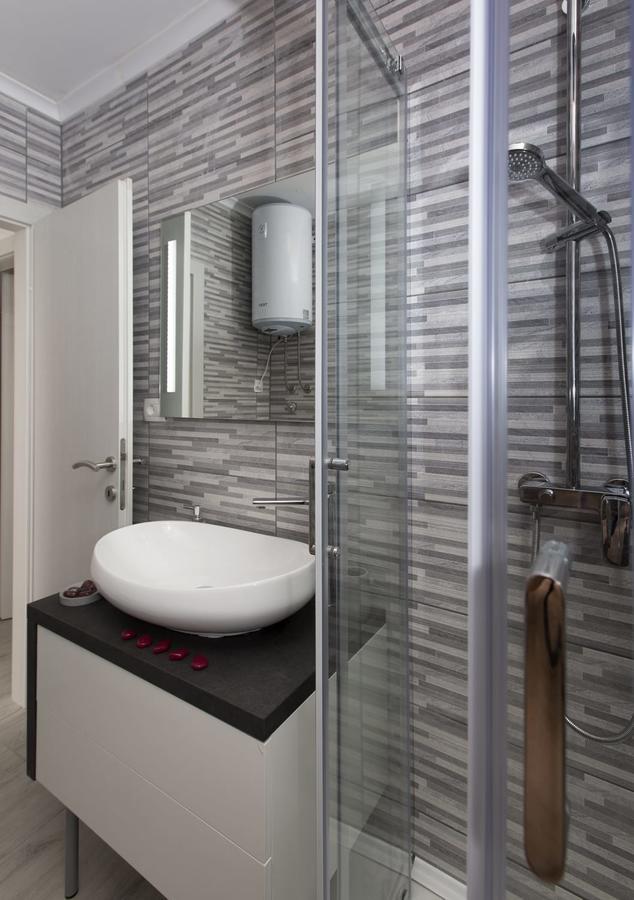 Villa Regina With Heated Pool And Sea View マリナ エクステリア 写真